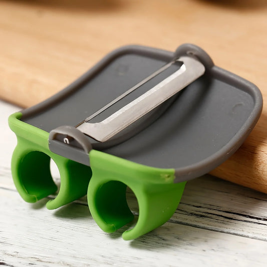 EasyPeeler -   der praktische Gemüseschäler